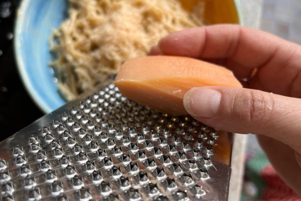 Не забываем и о самом любимом блюде для детей - макароны с сыром всегда актуальны!